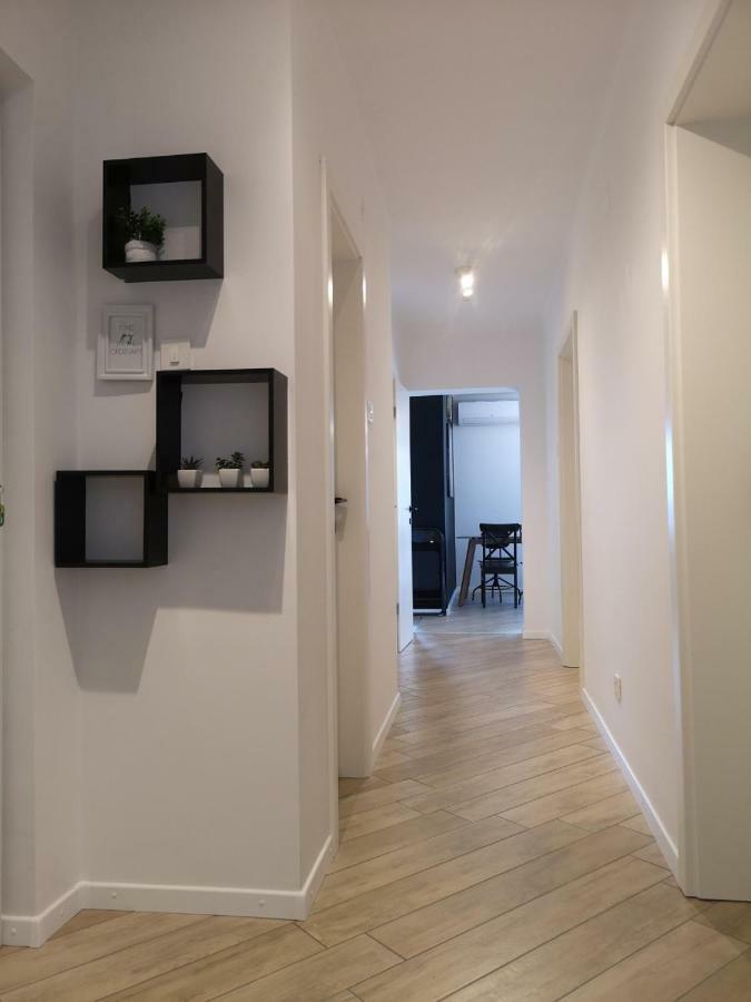 Apartment Gervais Rijeka Exteriör bild